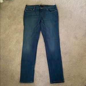 Levi’s Mid-Rise Skinny Size 8/29